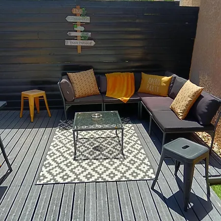 Vakantiehuis La Perle Rosee Azerat